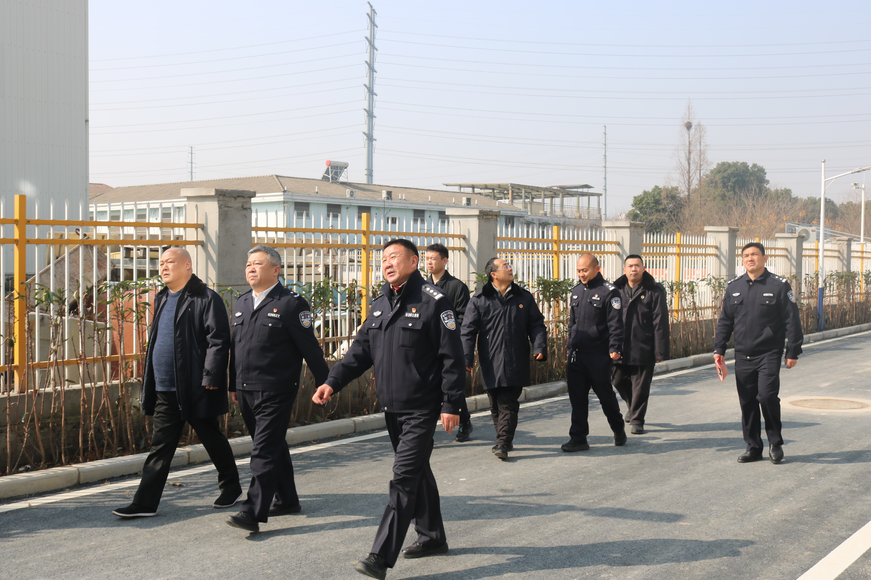 把好节前关 筑牢安全线——武汉市东西湖区人民检察院开展节前看守所安全检察